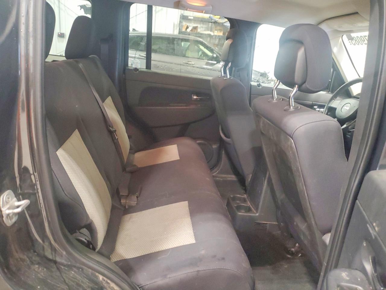 2010 JEEP Liberty