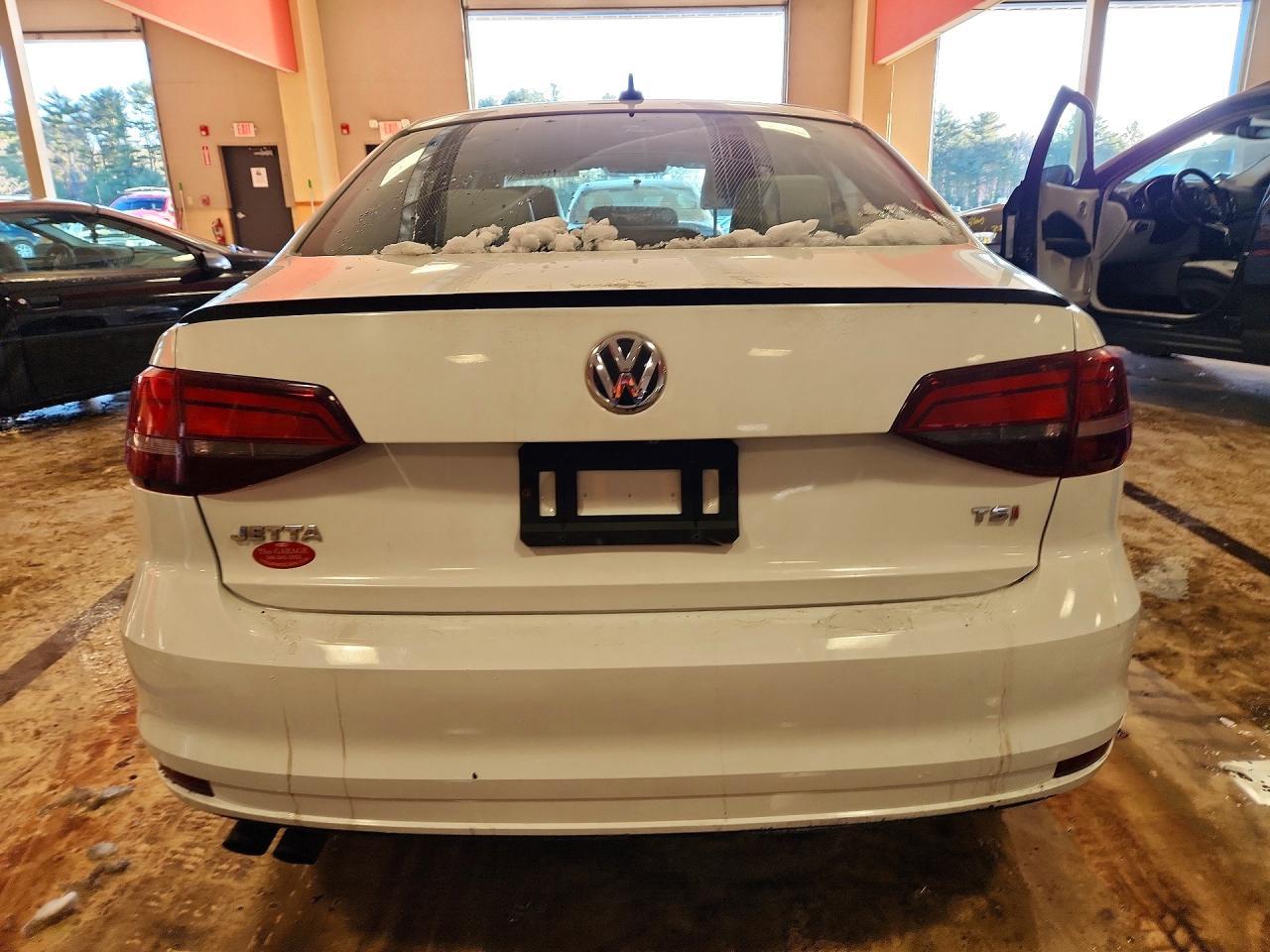 2016 VOLKSWAGEN JETTA
