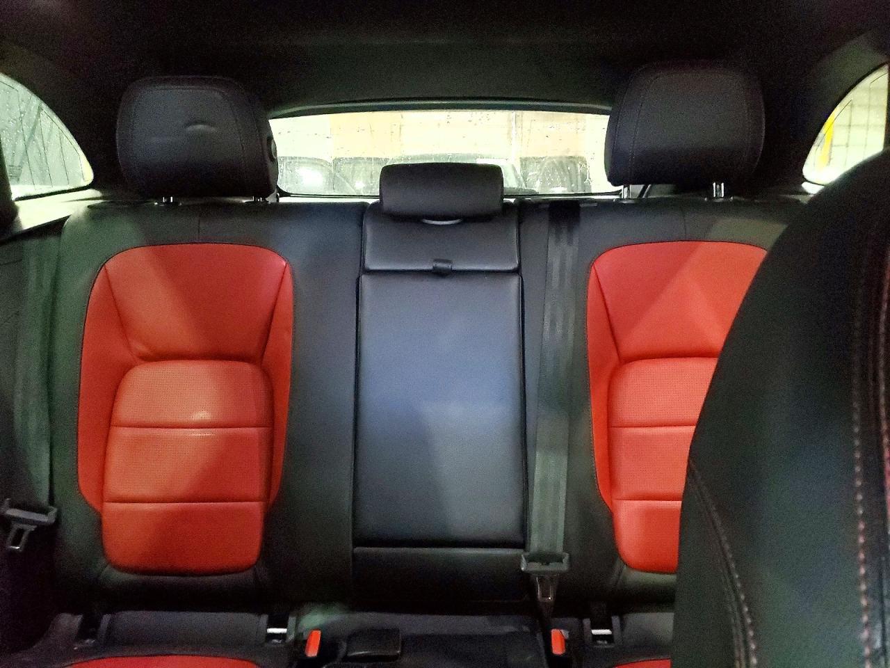 2019 JAGUAR F-Pace