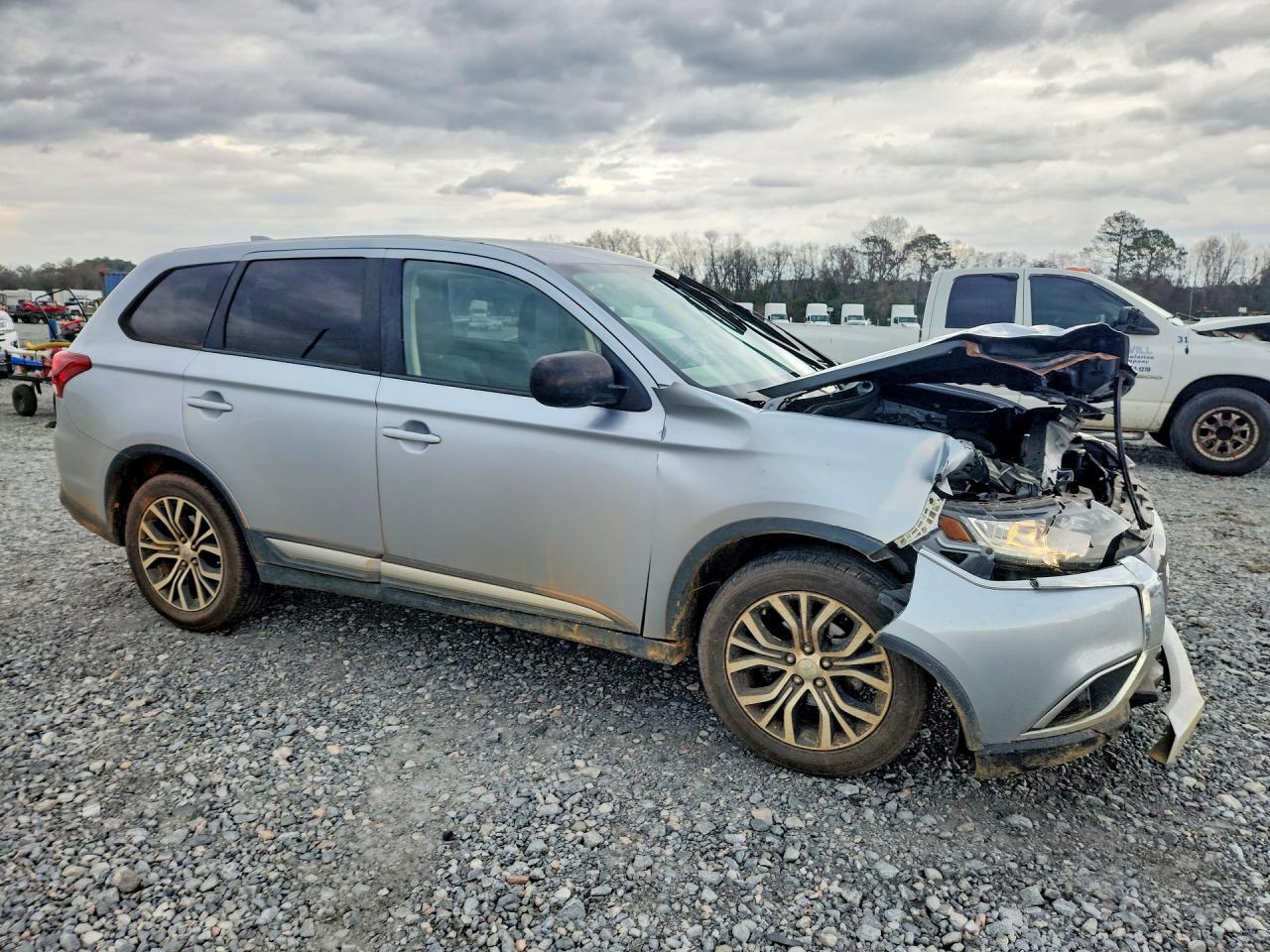 2017 MITSUBISHI outlander