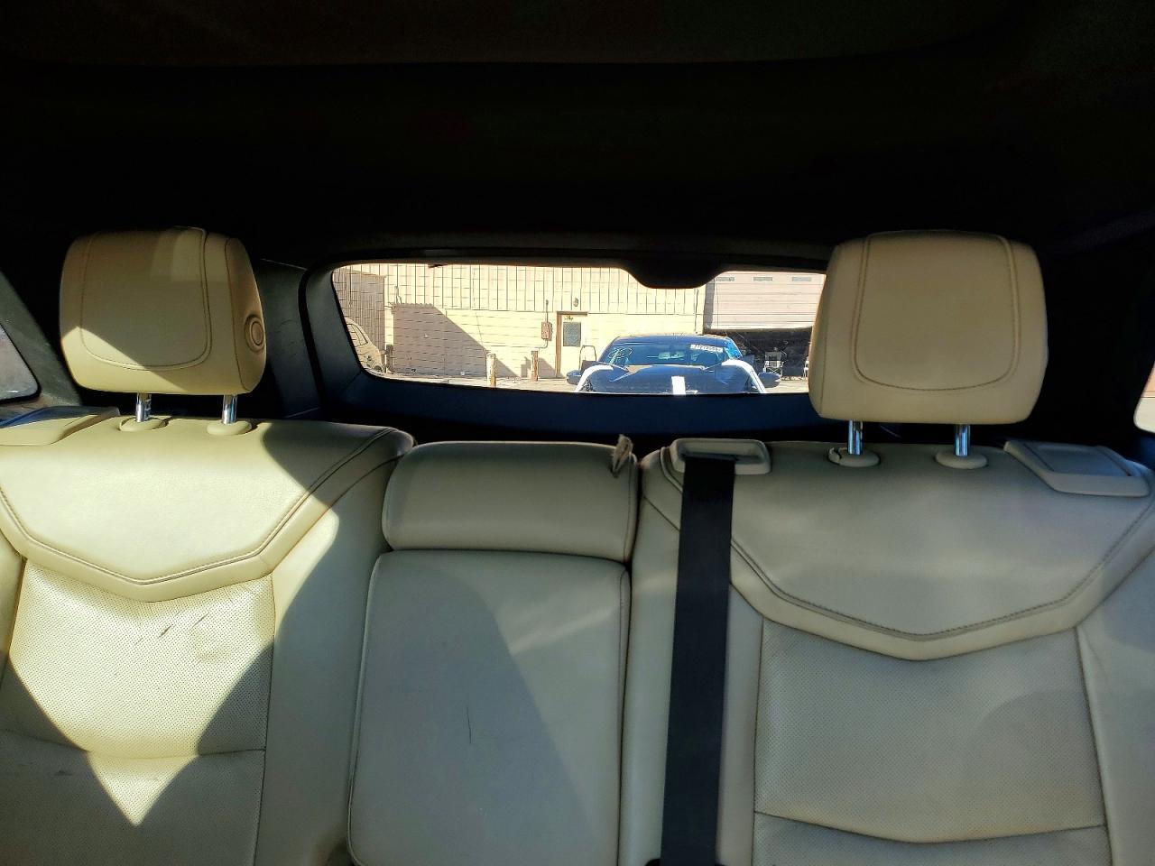 2017 CADILLAC XT5