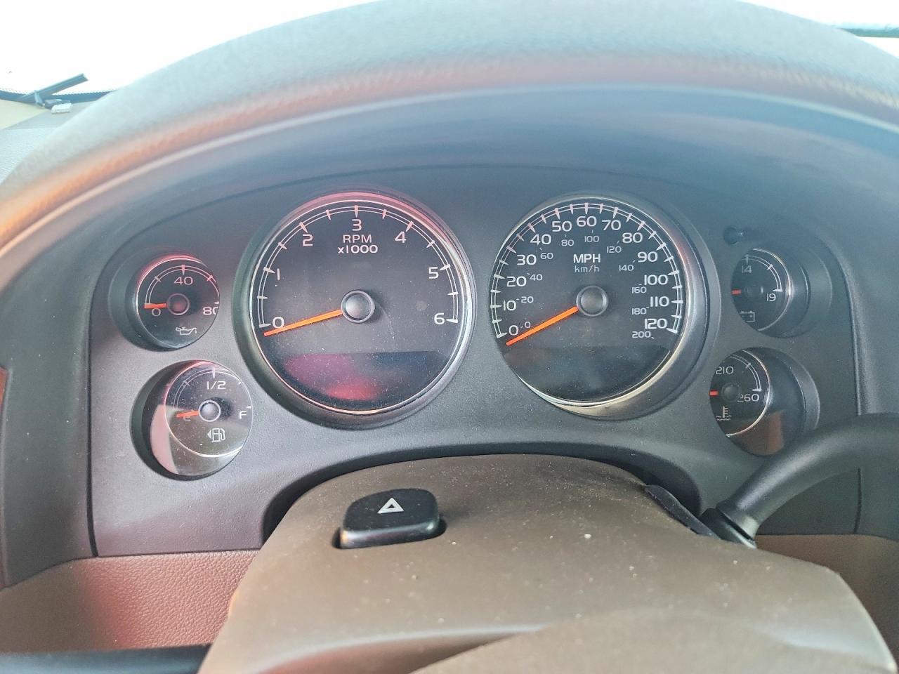 2010 CHEVROLET Suburban