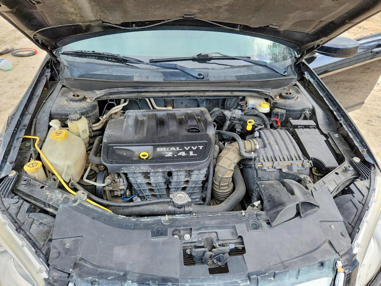 2013 CHRYSLER 200