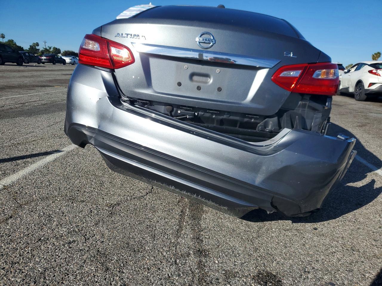 2017 NISSAN