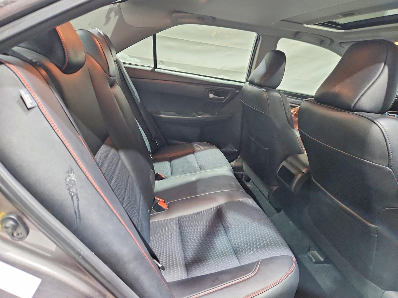 2015 TOYOTA CAMRY
