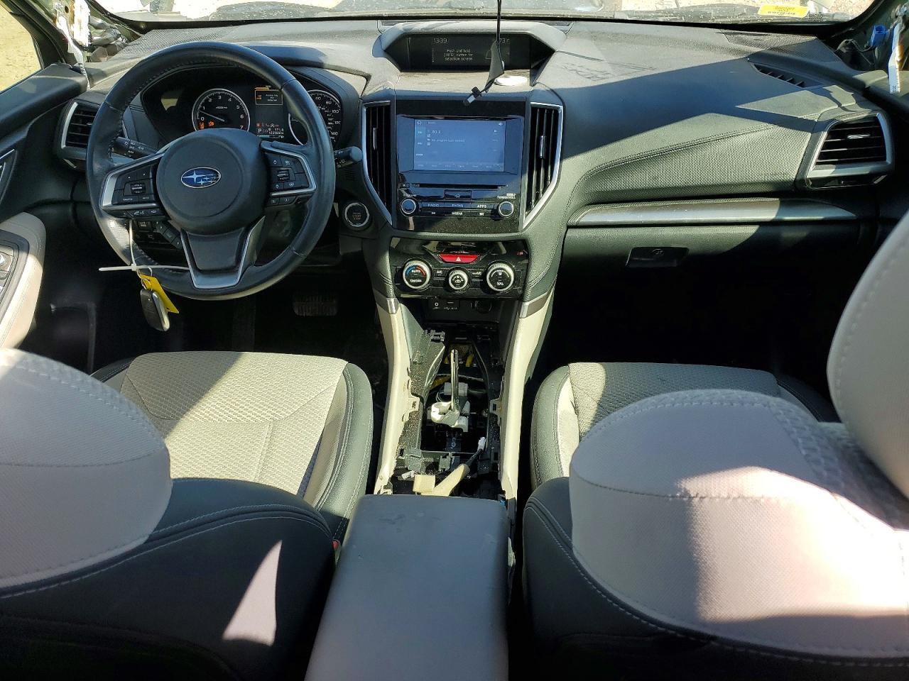 2020 SUBARU FORESTER