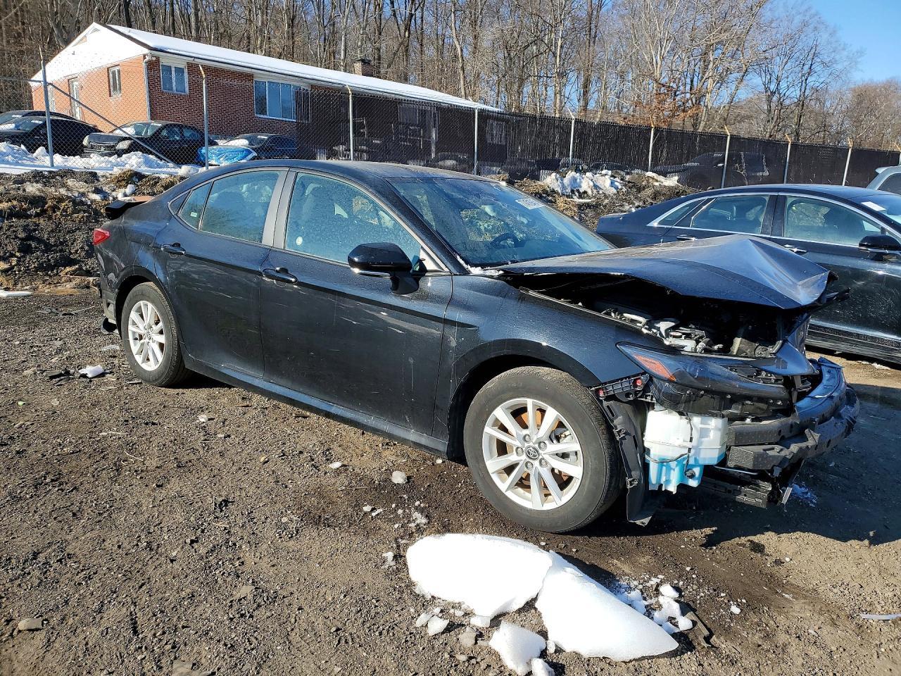 2025 TOYOTA CAMRY