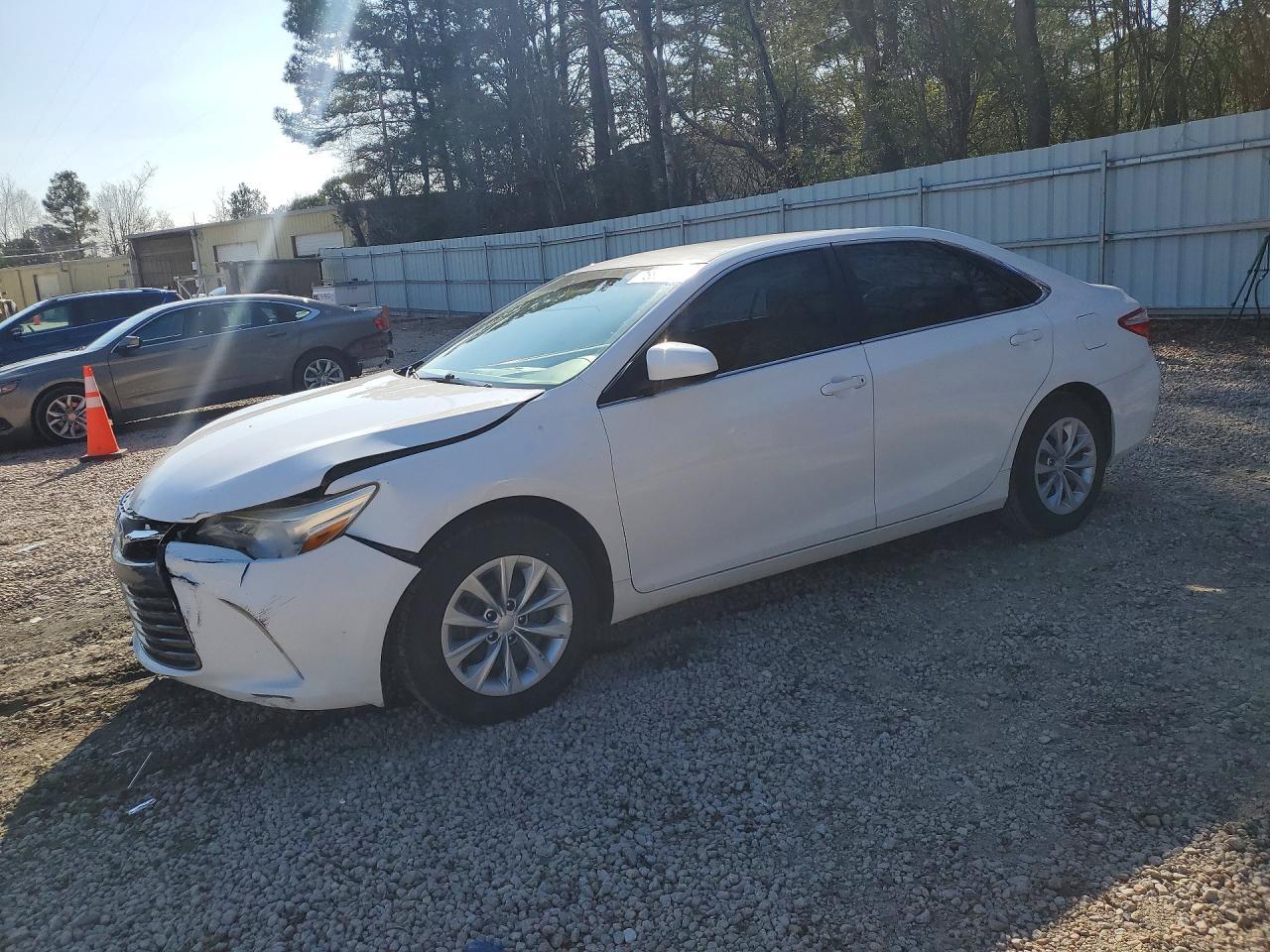 2017 TOYOTA CAMRY