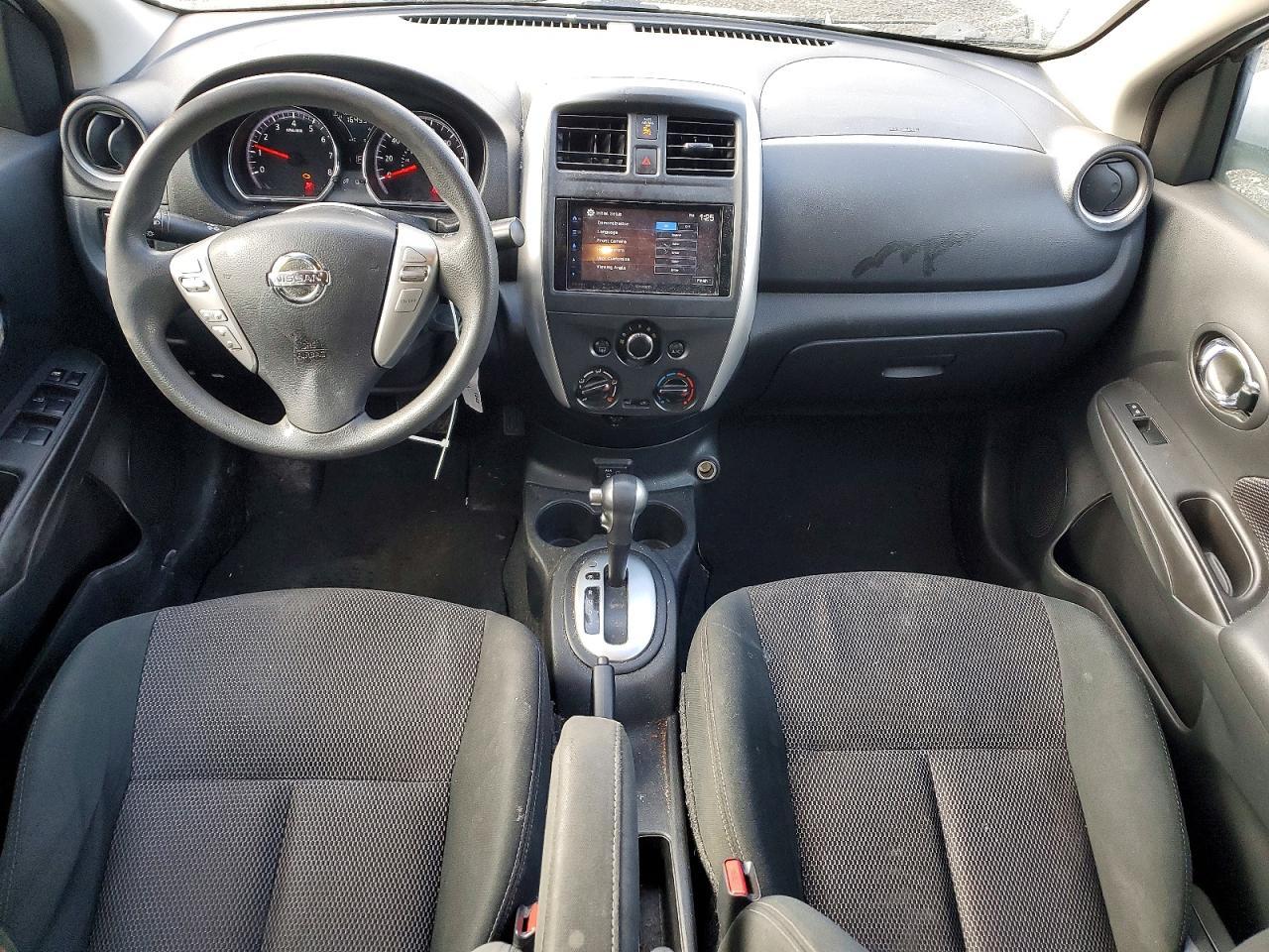 2017 NISSAN VERSA
