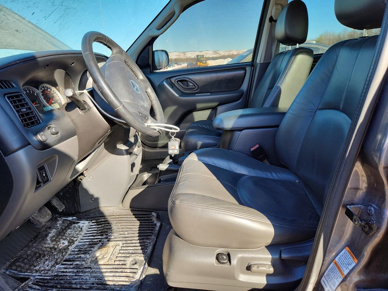 2003 MAZDA Tribute