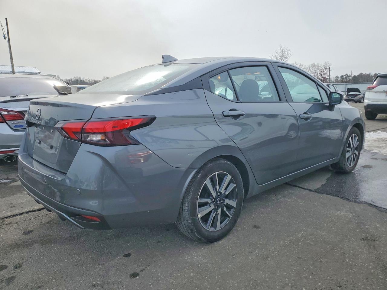 2025 NISSAN VERSA