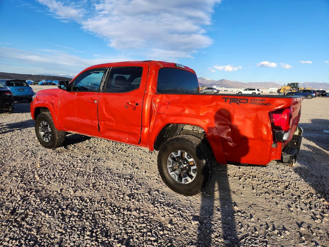 2016 TOYOTA TACOMA
