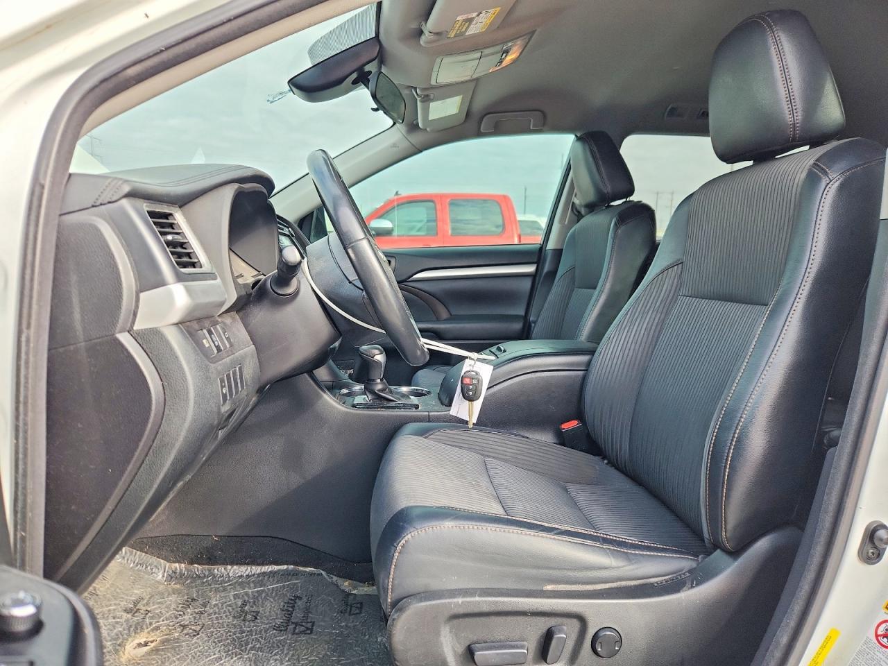 2017 TOYOTA HIGHLANDER