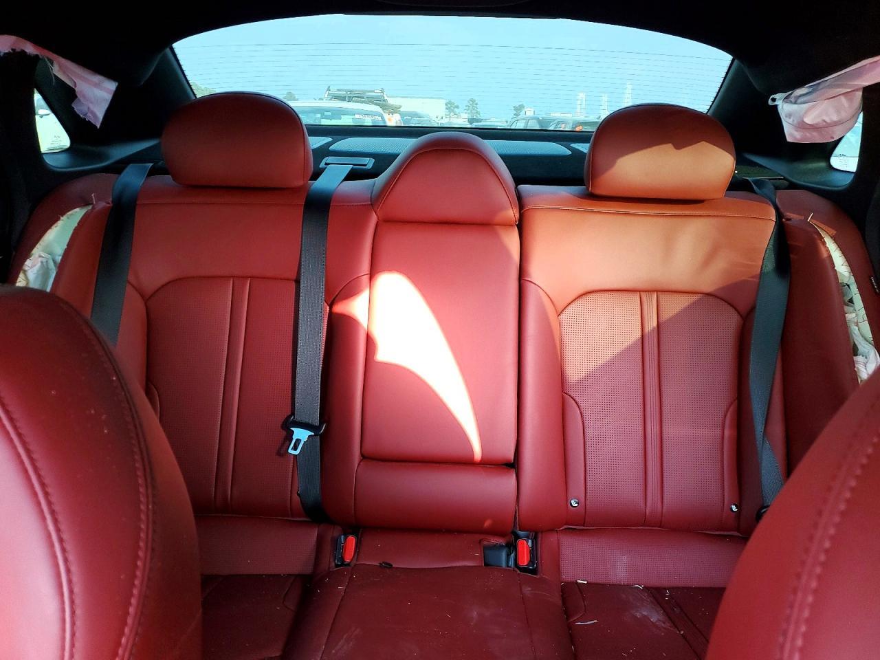 2025 KIA K5