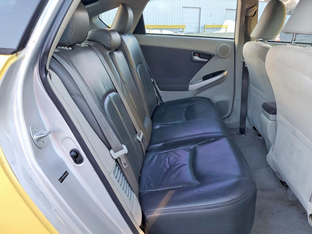 2011 TOYOTA PRIUS