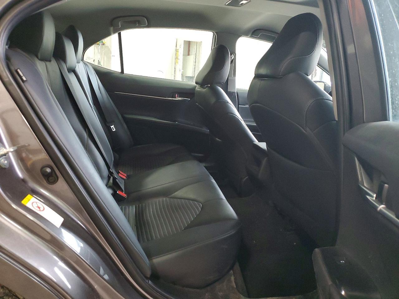 2019 TOYOTA CAMRY