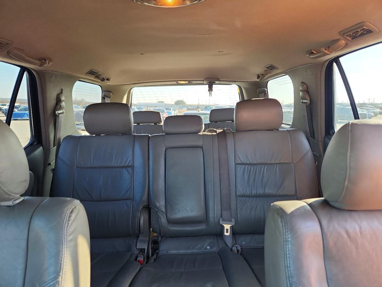 2005 TOYOTA Sequoia