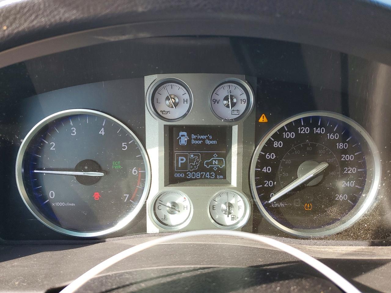 2009 LEXUS LX 570