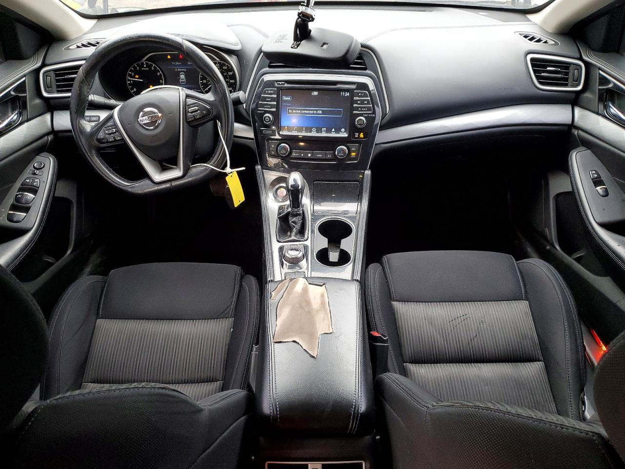 2017 NISSAN Maxima