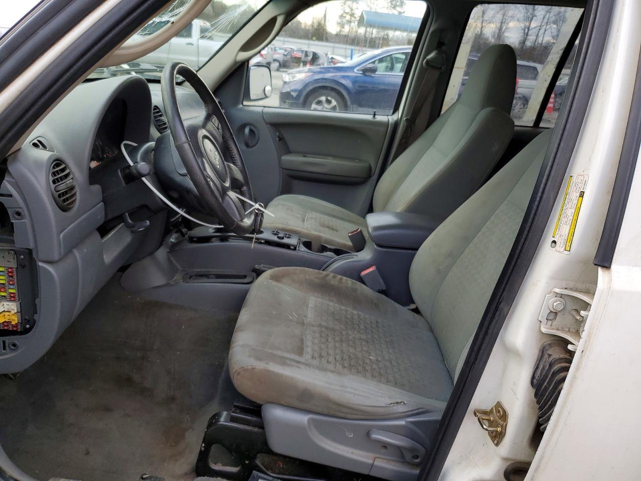2006 JEEP Liberty