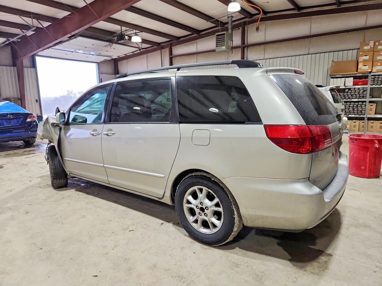 2005 TOYOTA SIENNA