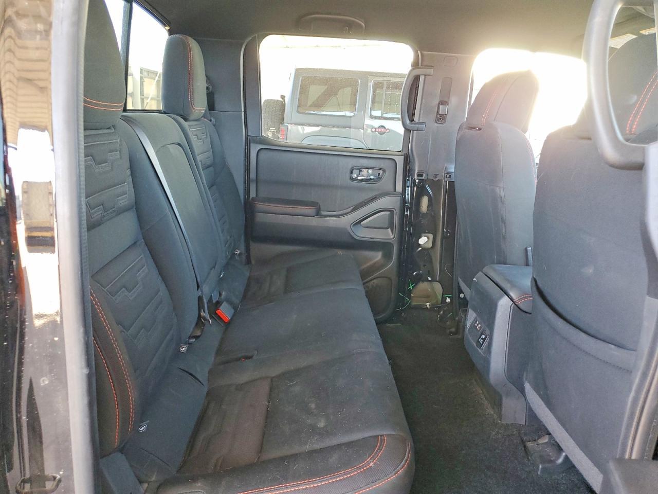 2023 NISSAN Frontier