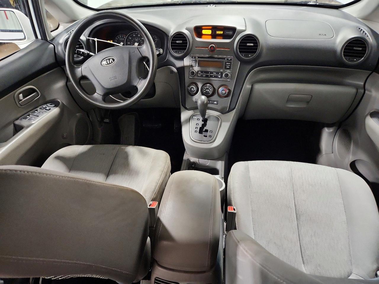 2008 KIA RONDO