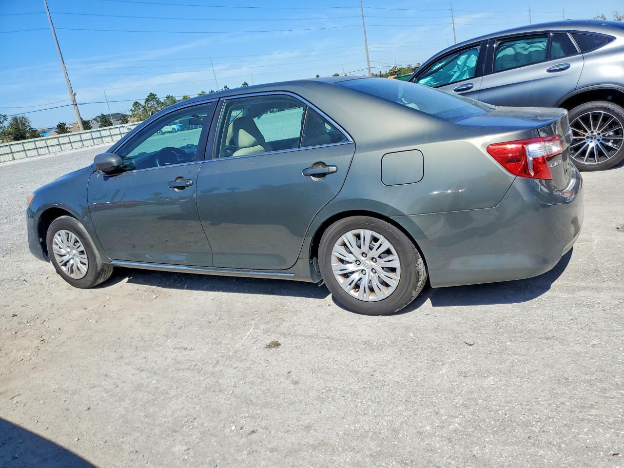 2013 TOYOTA CAMRY