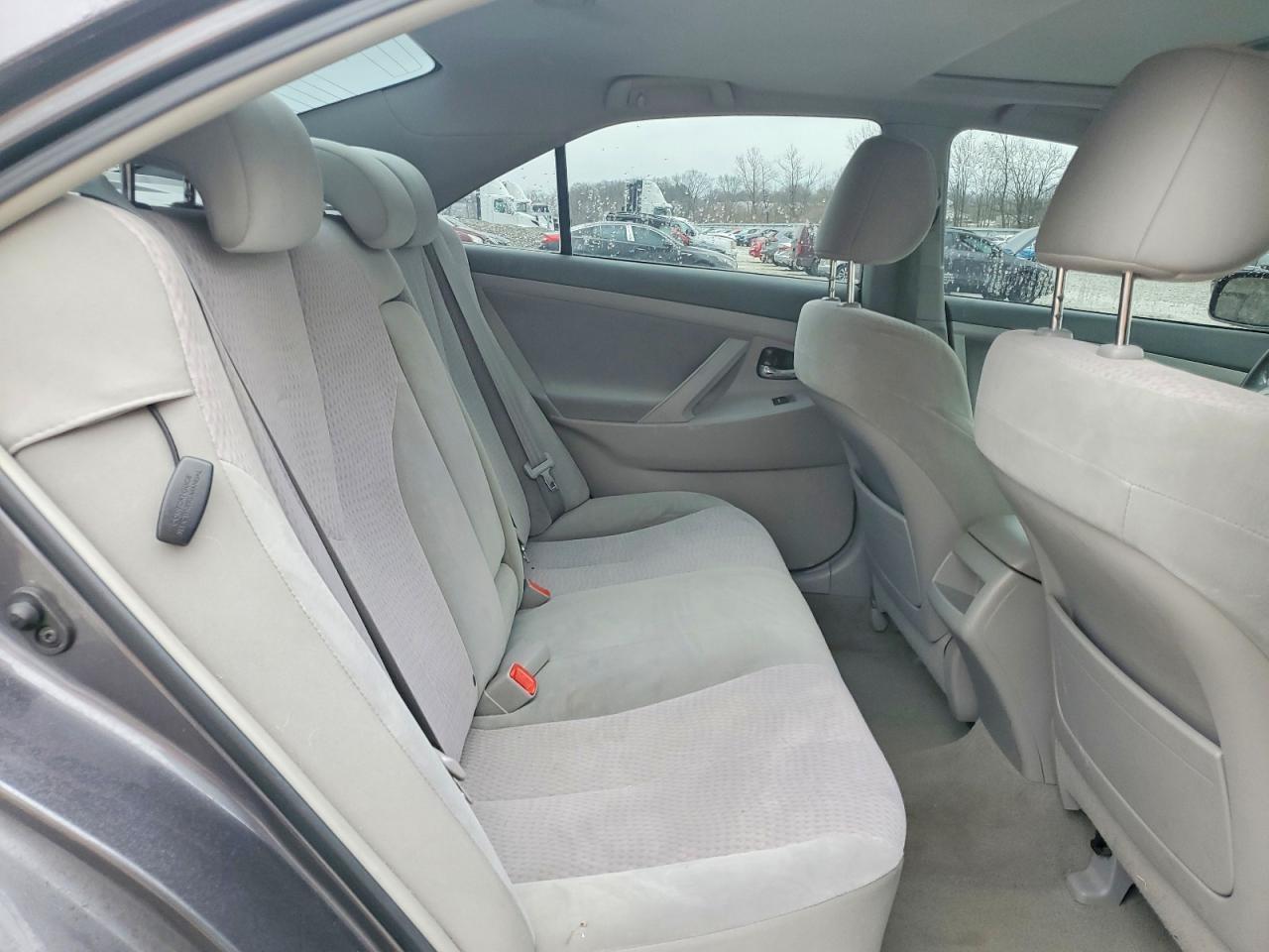 2011 TOYOTA CAMRY