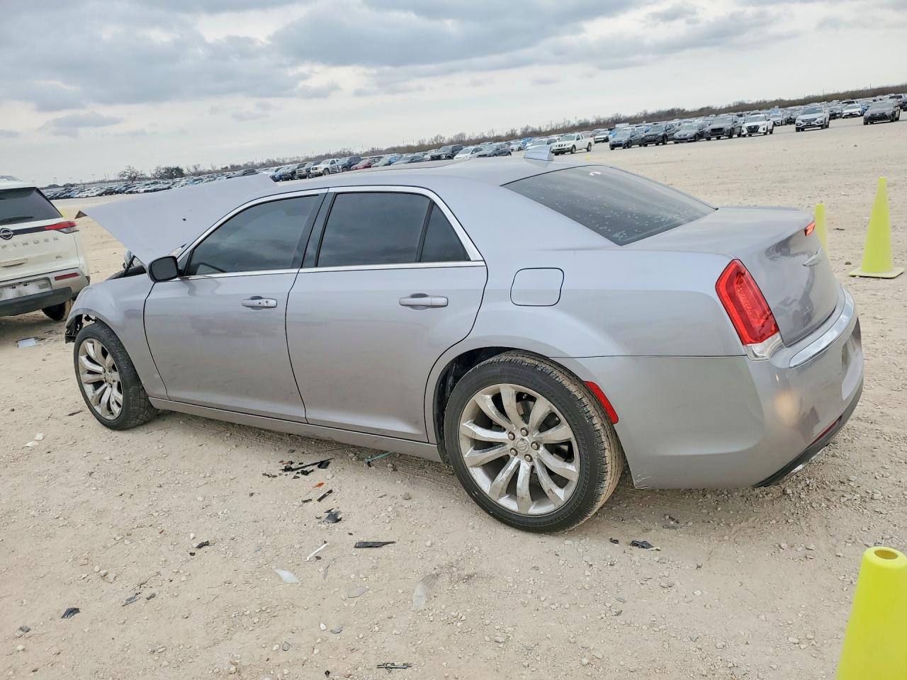 2016 CHRYSLER 300