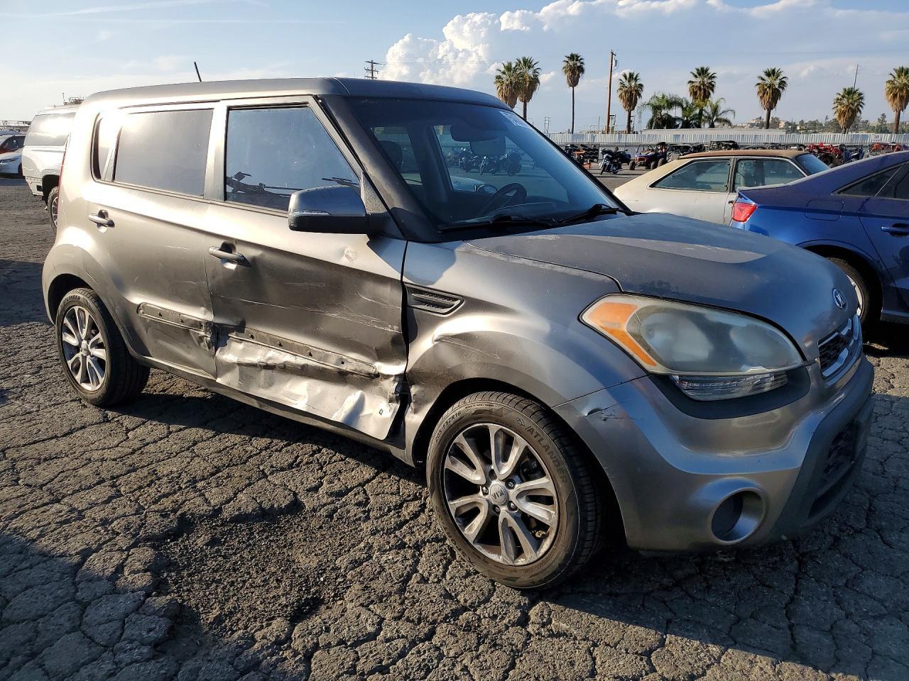 2013 KIA SOUL