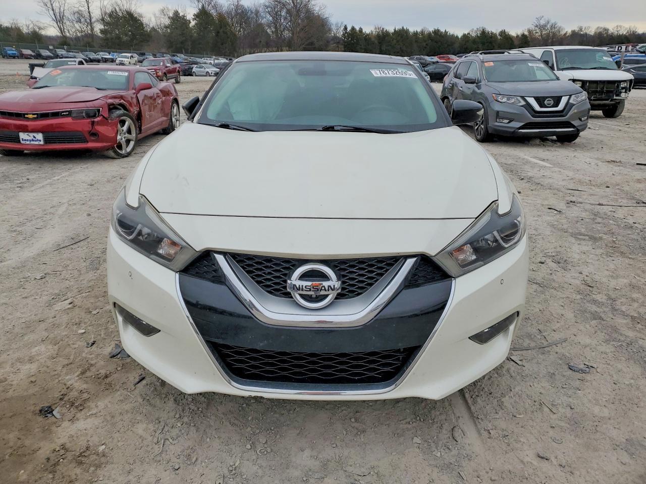 2017 NISSAN Maxima