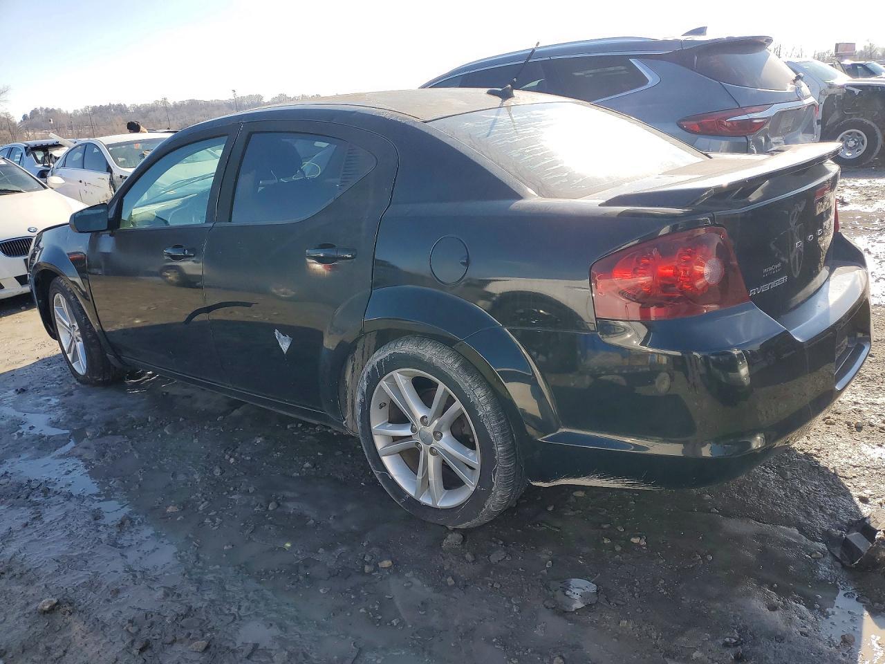 2013 DODGE Avenger