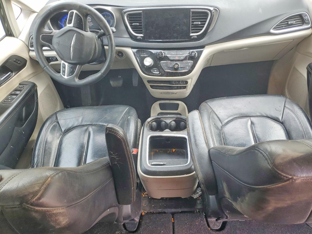 2022 CHRYSLER Pacifica