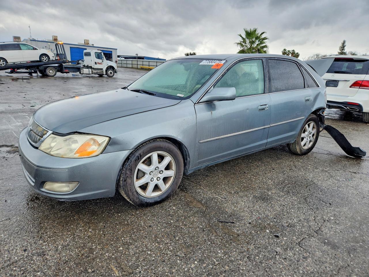 2001 TOYOTA Avalon