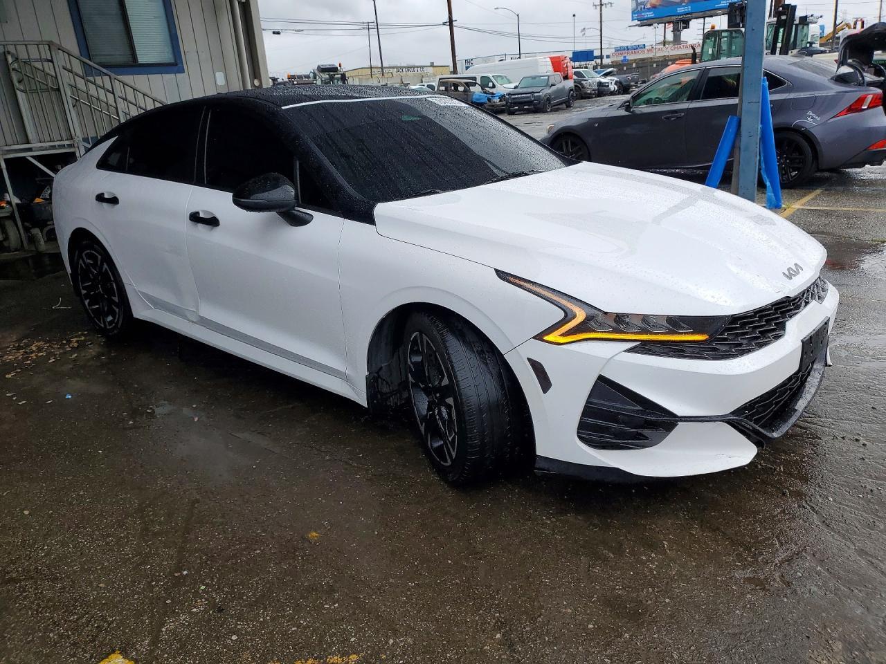 2022 KIA K5