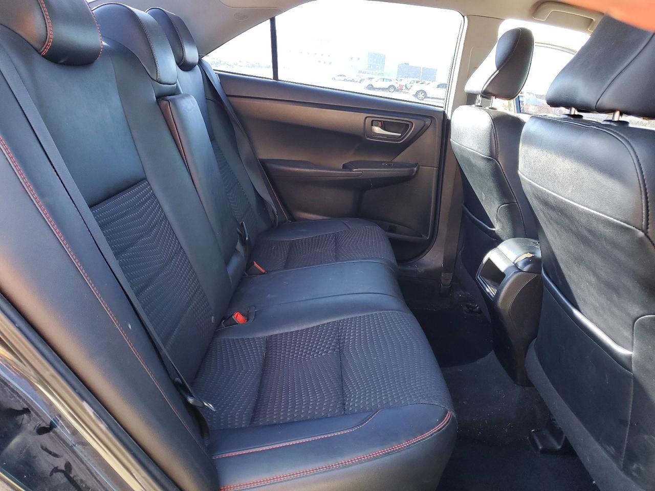 2015 TOYOTA CAMRY