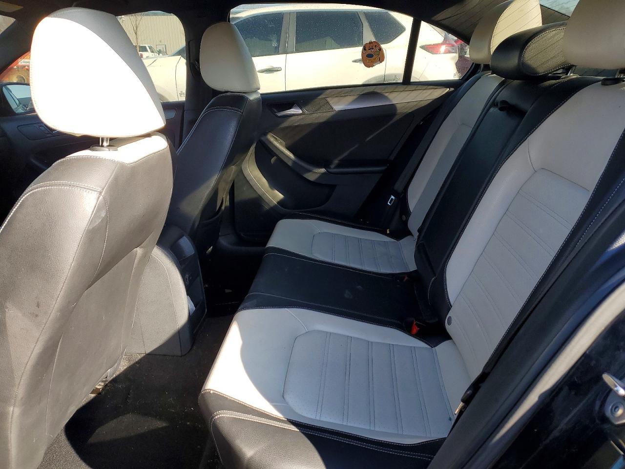 2016 VOLKSWAGEN JETTA
