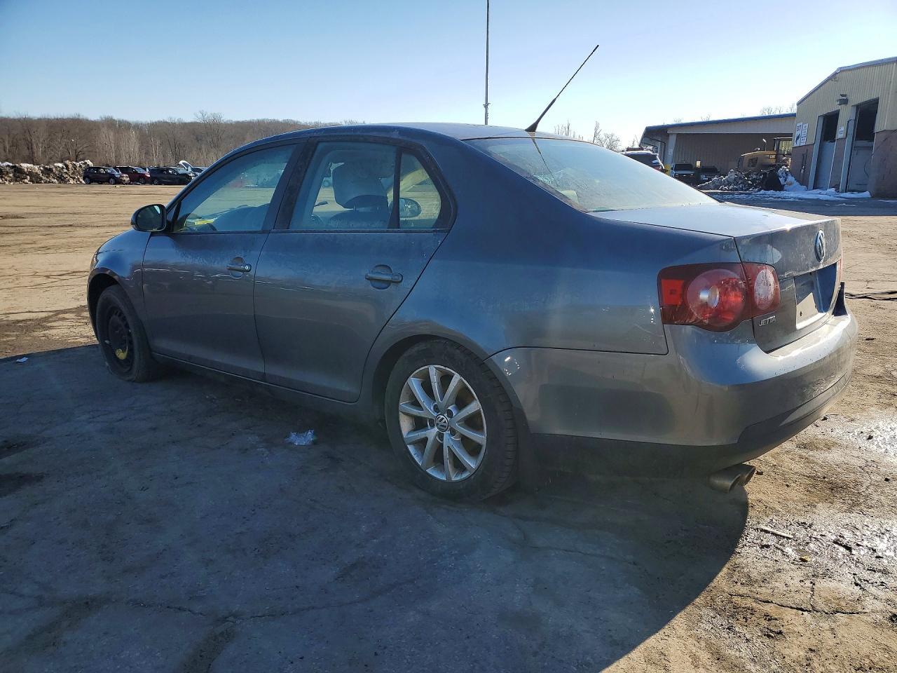 2010 VOLKSWAGEN JETTA