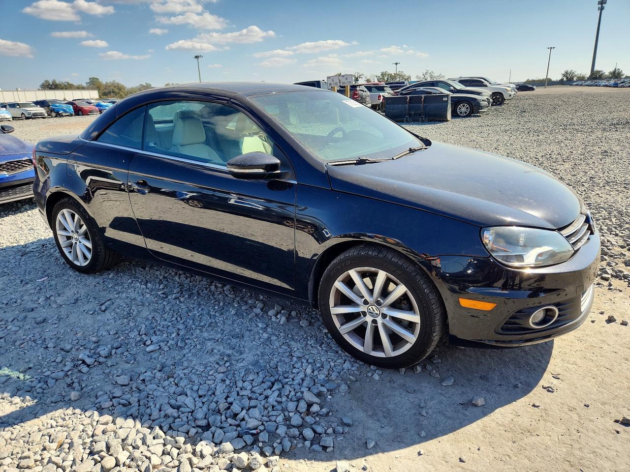 2013 VOLKSWAGEN EOS