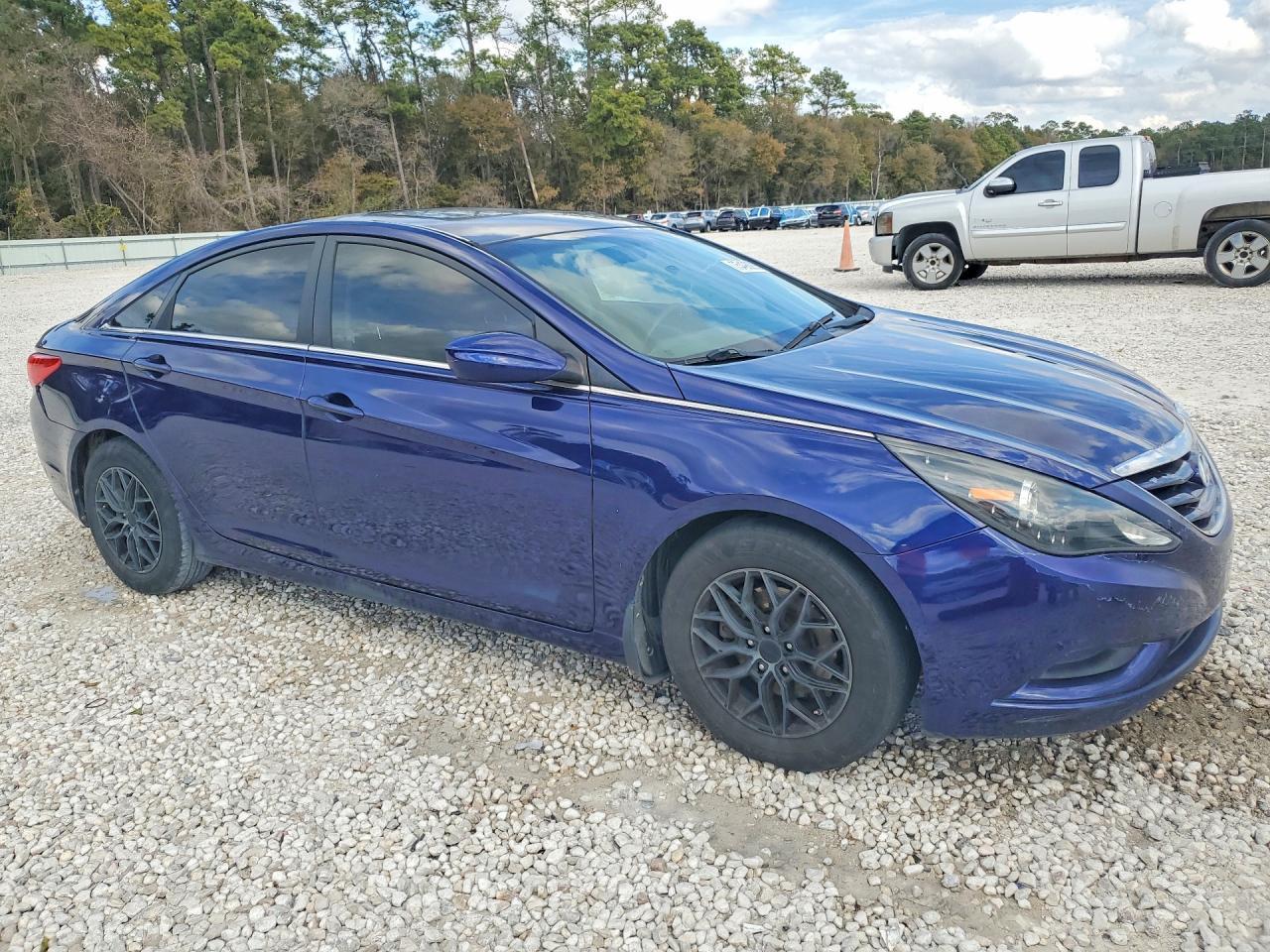 2011 HYUNDAI SONATA
