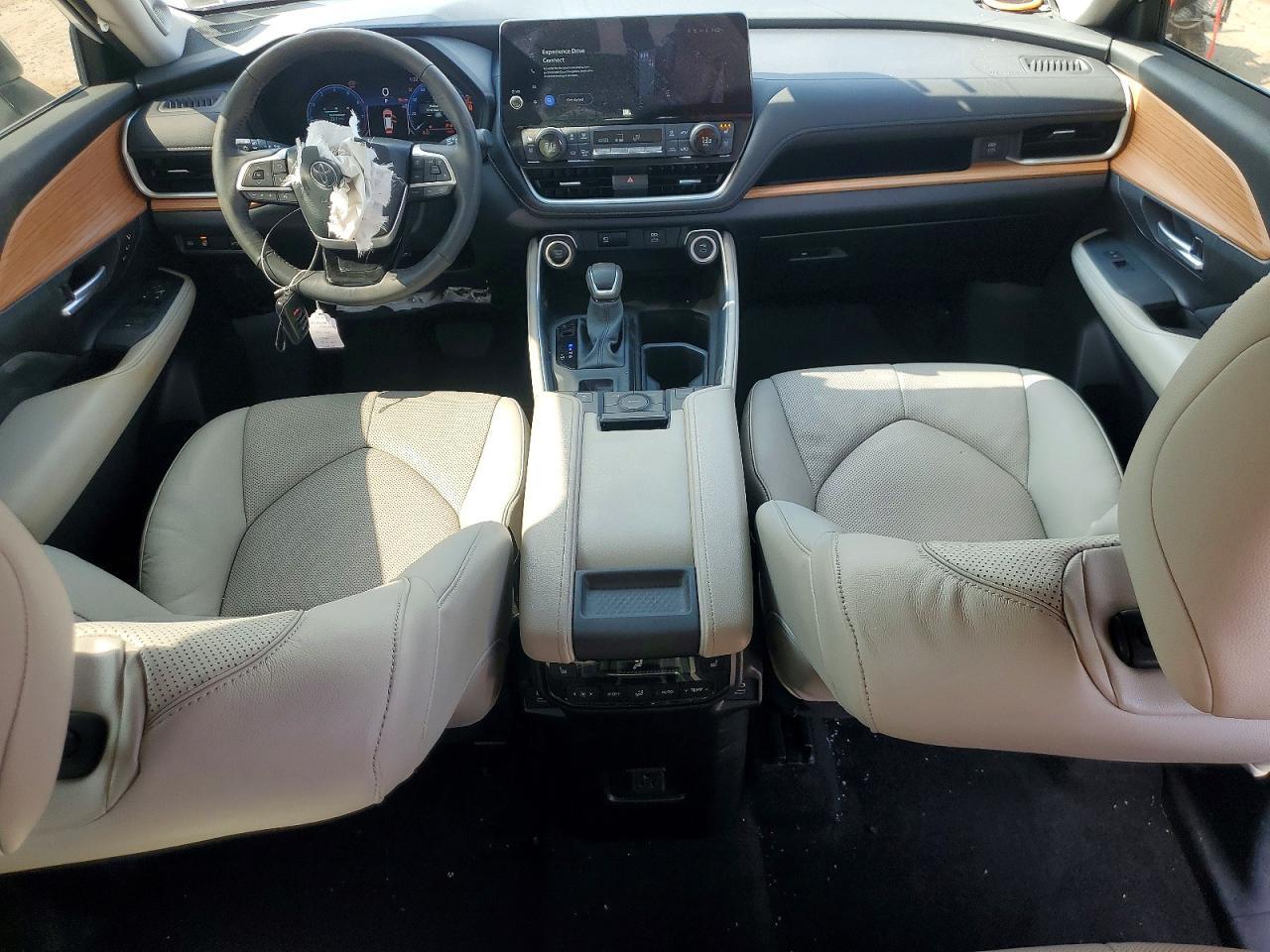 2024 TOYOTA HIGHLANDER