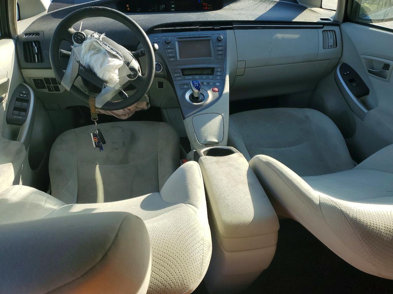 2015 TOYOTA PRIUS
