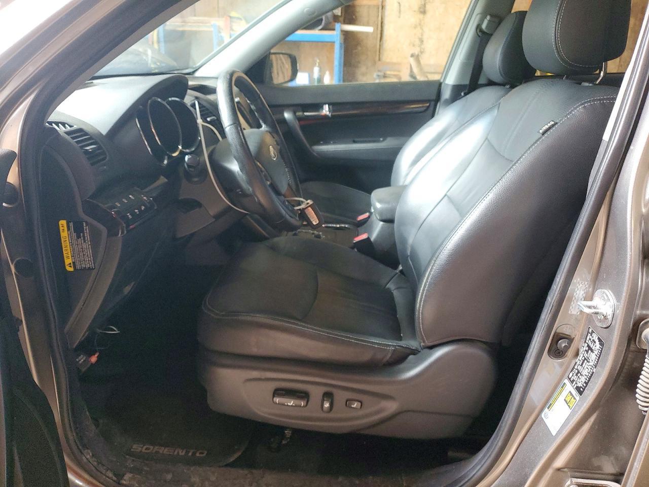 2011 KIA SORENTO