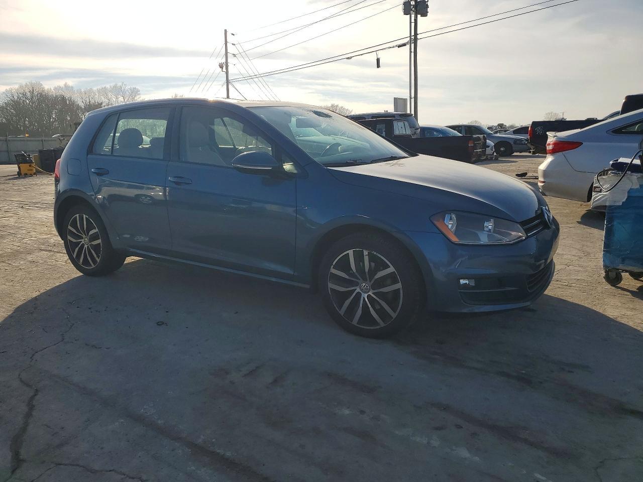 2016 VOLKSWAGEN GOLF