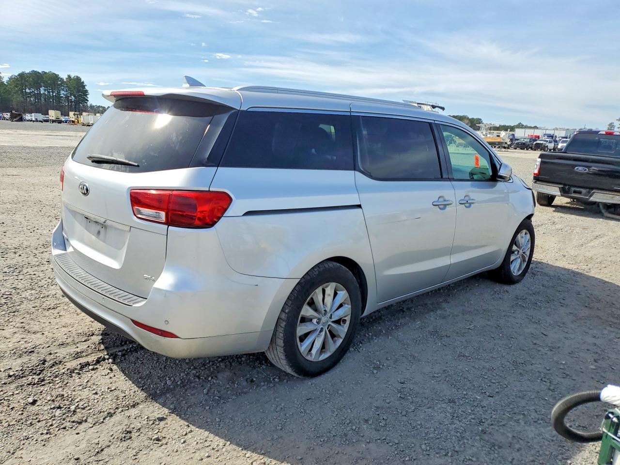 2017 KIA SEDONA