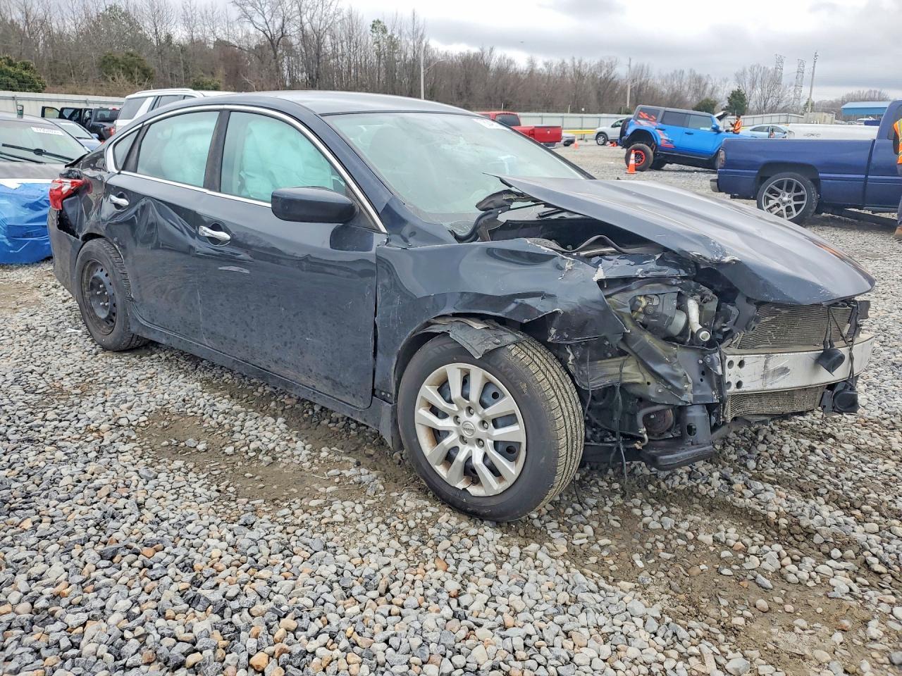 2017 NISSAN ALTIMA