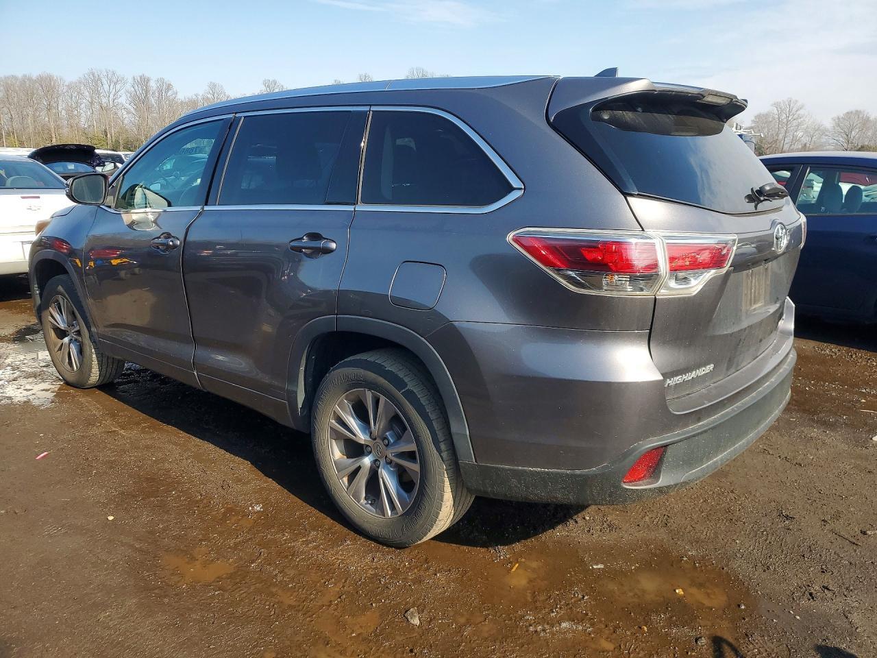 2015 TOYOTA HIGHLANDER