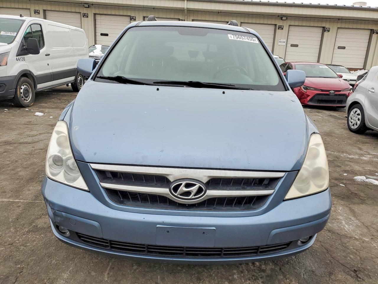 2008 HYUNDAI Entourage