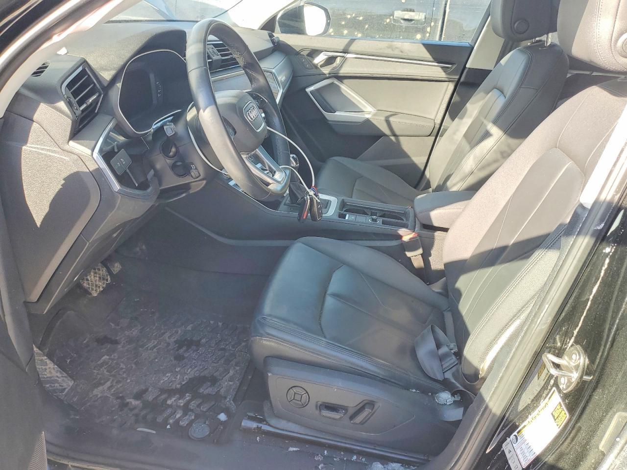 2022 AUDI Q3